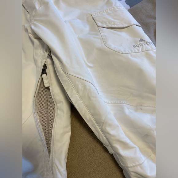 Burton medium Dry Ride Snow Pants - Picture 2 of 5